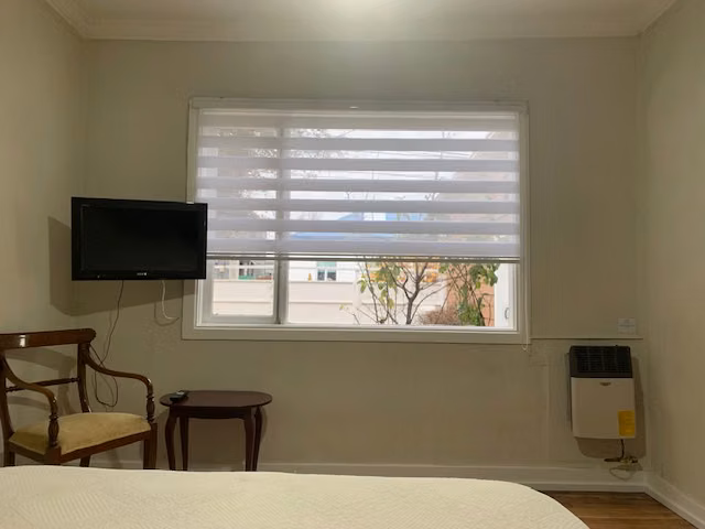 SE ARRIENDA HERMOSA CASA EN UBICACIÓN CENTRAL