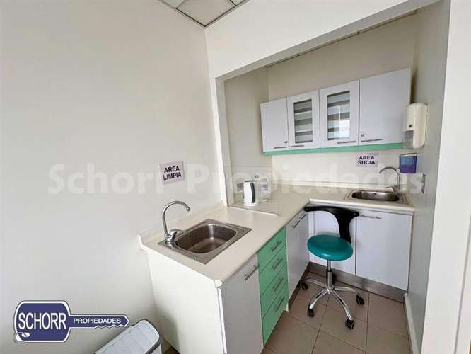 arriendo consulta dental equipada completa con 2 sillones.