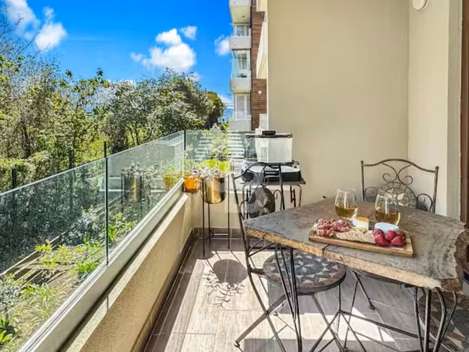 Departamento en Puerto Varas con vista al lago y terraza. - Imagen 17