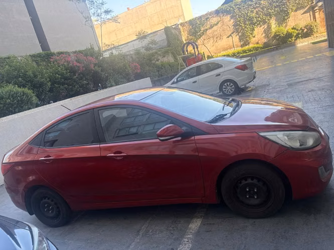 Arriendo Vehículo para aplicaciones