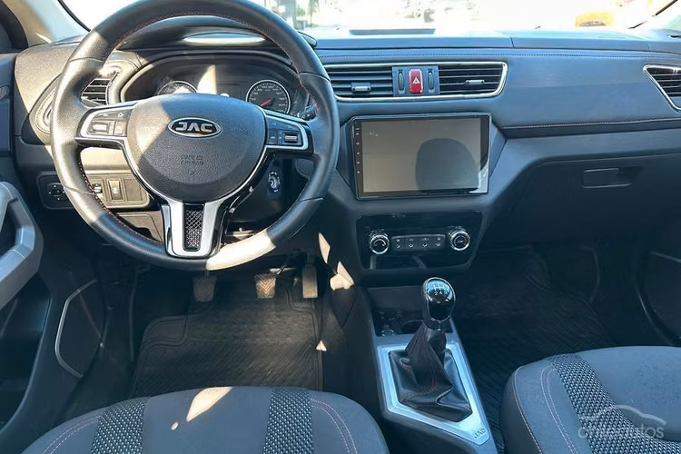 Jac Js2 1.5 LUXURY 4X2 BICOLOR MT 5P. - Imagen 6