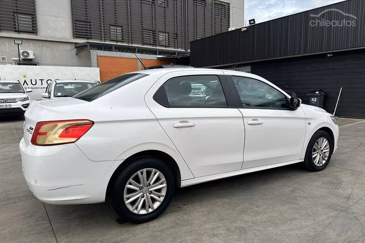 Peugeot 301 1.6 VTI ACTIVE PACK 4X2 EAT6 4P.