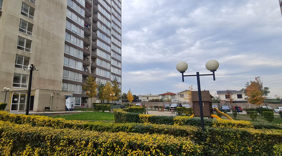 Departamento 3 dormitorios 1 baño y estacionamiento. Salas 8973 La Cisterna