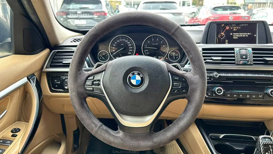 BMW 320i 2.0 AUT (2017)