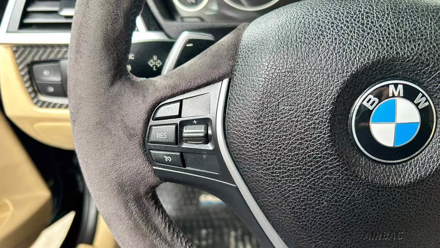 BMW 320i 2.0 AUT (2017)
