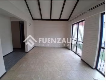 Casa en arriendo de 3 dorm. en La Florida
