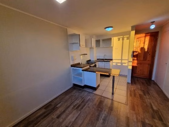 Departamento en venta de 2 dorm. en La Cisterna