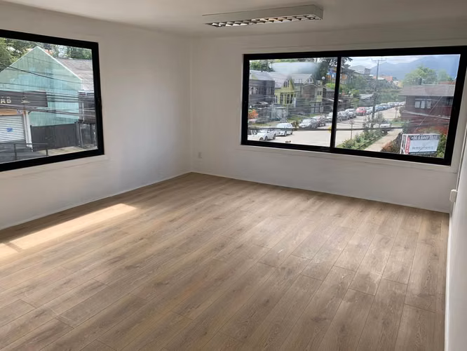 SE ARRIENDAN OFICINAS CENTRO PANGUIPULLI