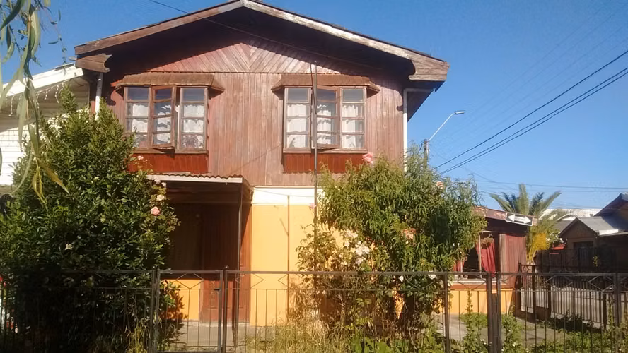 Casa 7 Dormitorios + 3 Estacionamientos | Villa Independencia, Talcahuano