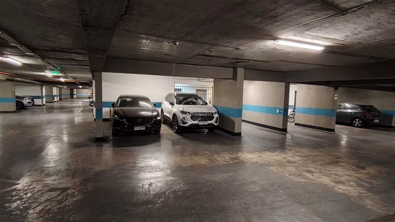 Departamento en venta de 2 dorm. en La Reina