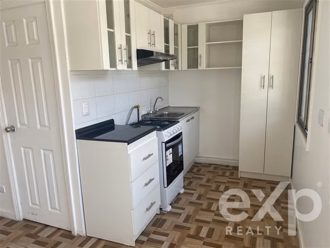 Casa en arriendo de 2 dorm. en La Cisterna