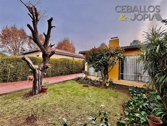Casa en venta de 4 dorm. en Villa Alemana