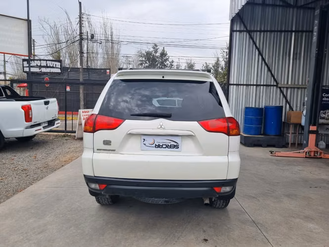 MITSUBISHI MONTERO AUTOMATICA - Imagen 6