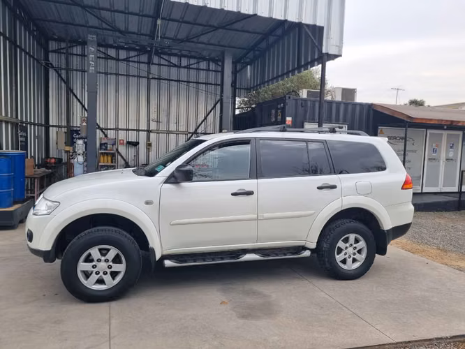MITSUBISHI MONTERO AUTOMATICA - Imagen 3
