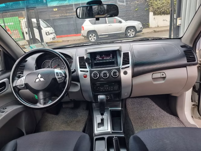 MITSUBISHI MONTERO AUTOMATICA - Imagen 11
