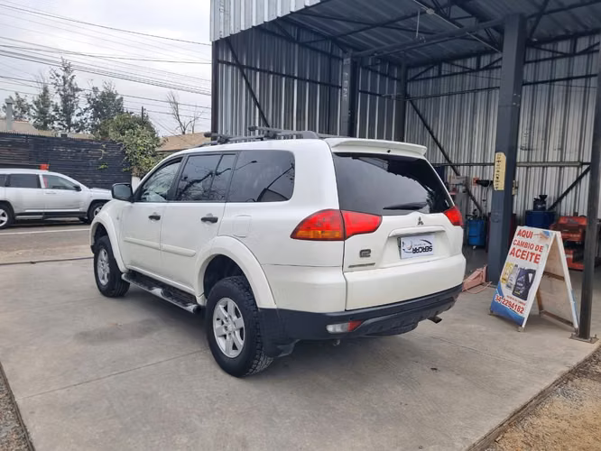 MITSUBISHI MONTERO AUTOMATICA - Imagen 7