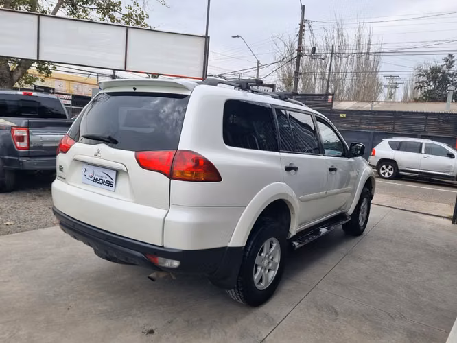 MITSUBISHI MONTERO AUTOMATICA - Imagen 8