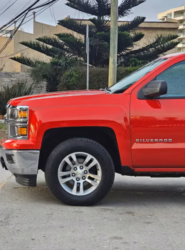 CHEVROLET SILVERADO LT 5.3 V8 AT 4x4  2014