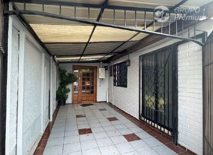 Casa en venta de 5 dorm. en Puente Alto