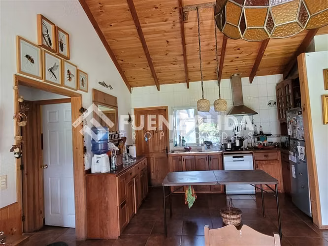 Parcela vendo 4D2B piscina cabaña Condominio Talagante