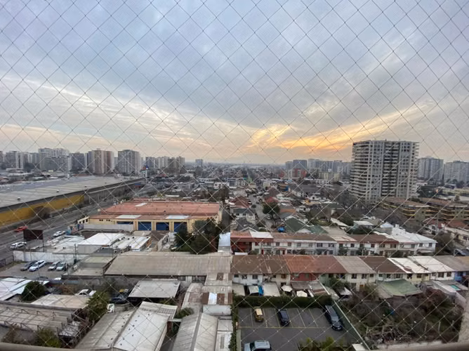 Tu nuevo hogar te espera, 2+2 con estacionamiento y bodega, a pasos metro Departamental
