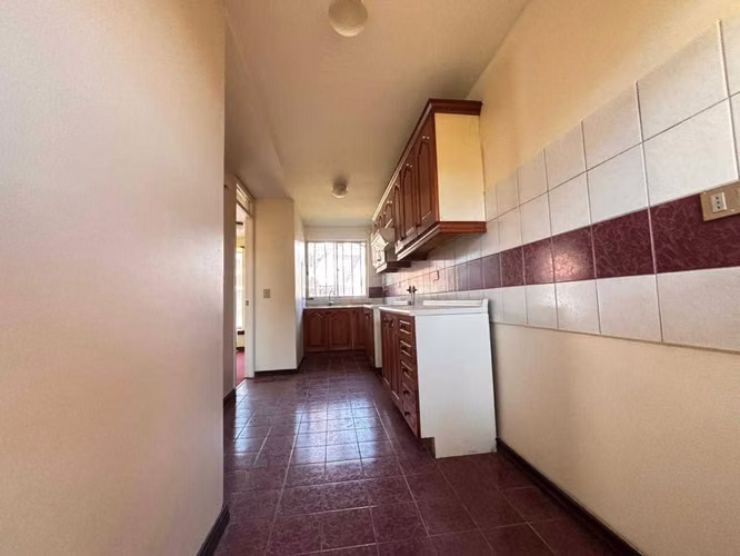 VENDO COMODA CASA EN VILLA JUAN PABLO II  (170866)