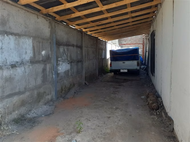 Se vende casa de un piso. Talca, sector suroriente.
