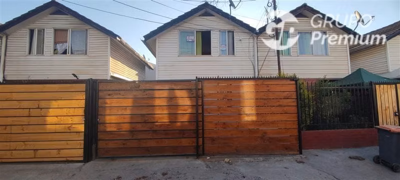 Casa en venta de 3 Dorm. 1B 1E en Maipú