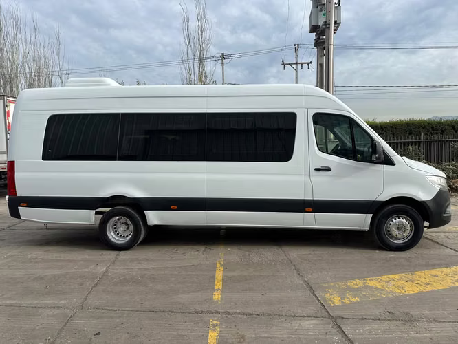 Sprinter 516 CDI AT