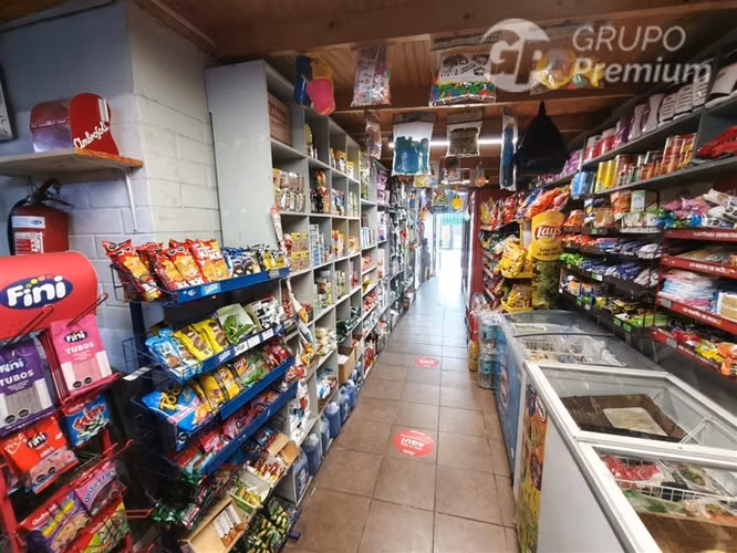 Propiedad comercial con botillería y vivienda, Padre Hurtado