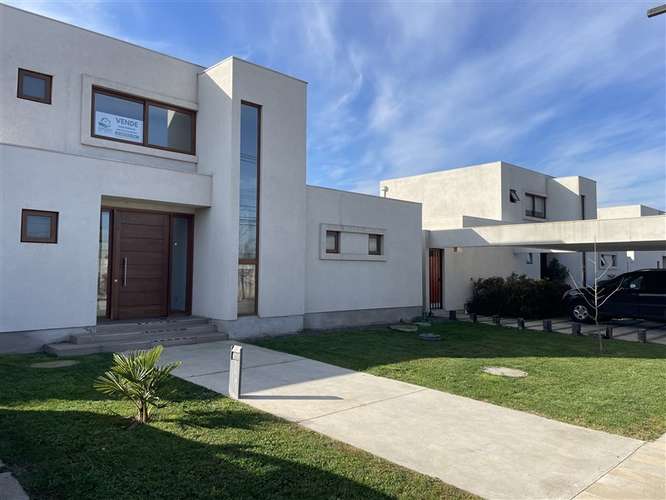 Casa en venta de 3 dorm. Sector Oriente en Talca