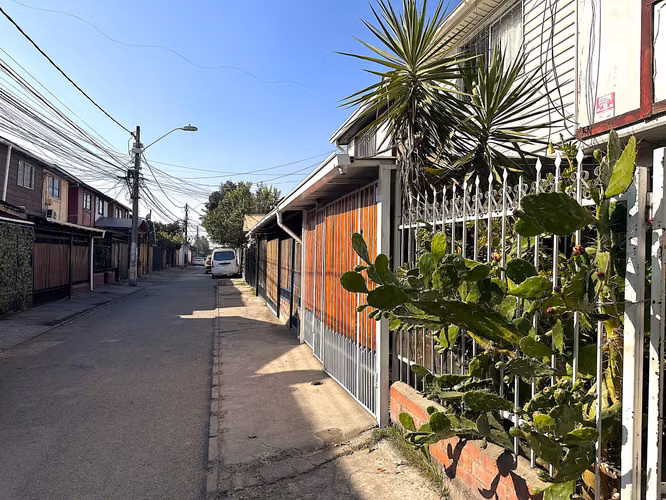 COMODA CASA DE 3 DORMITORIOS Y 1 BAÑO, VENTA AL CONTADO - Imagen 19