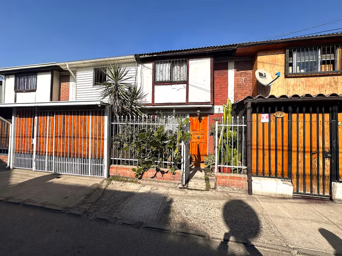 COMODA CASA DE 3 DORMITORIOS Y 1 BAÑO, VENTA AL CONTADO - Imagen 18