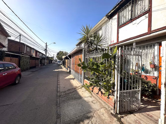 COMODA CASA DE 3 DORMITORIOS Y 1 BAÑO, VENTA AL CONTADO - Imagen 20