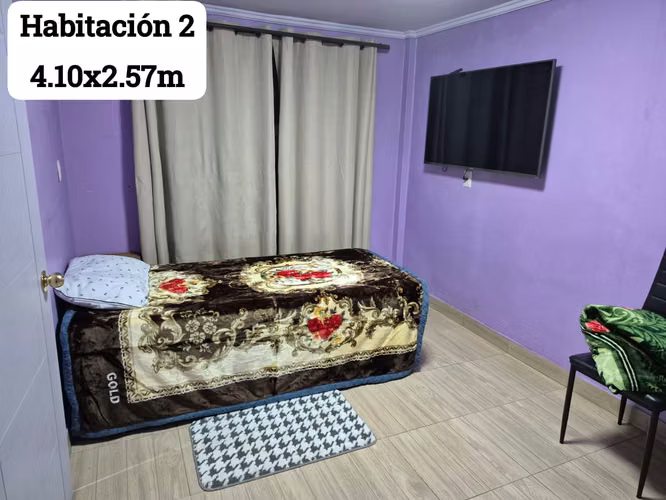 Se arriendan piezas para mujer sola en casa de barrio La Farfana Maipú