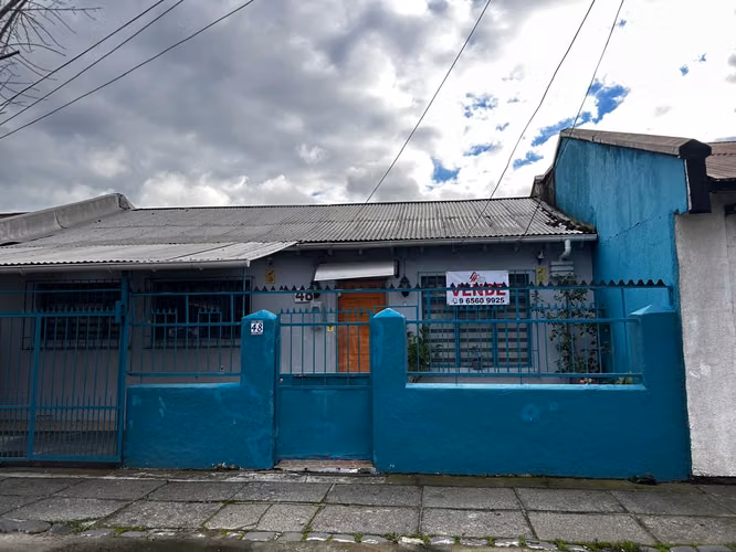 EN VENTA ACOGEDORA Y CÉNTRICA CASA A PASOS DE AV. COLLÍN – CHILLÁN
