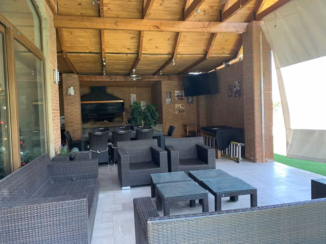 Preciosa  casa Hacienda 6d/5 baños piscina (170909)