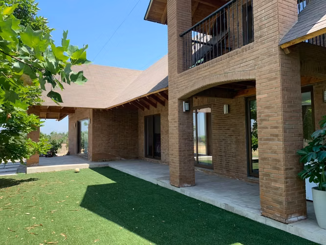 Preciosa  casa Hacienda 6d/5 baños piscina (170909)