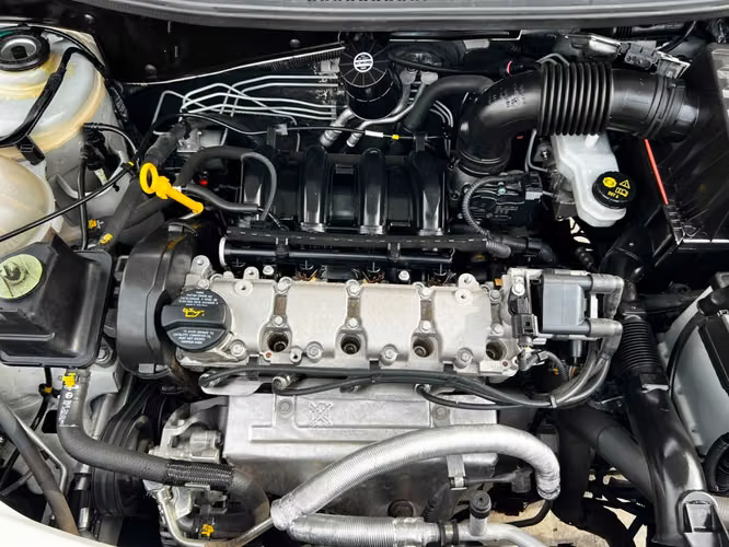 VOLKSWAGEN GOL TRENDLINE 1.6 MT 2021