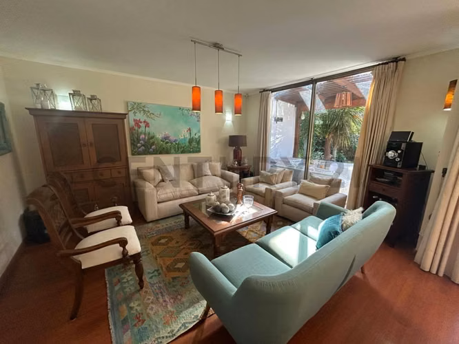 Se vende iluminada casa en Lomas de Montemar - Imagen 4