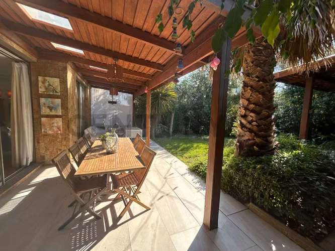 Se vende iluminada casa en Lomas de Montemar - Imagen 24