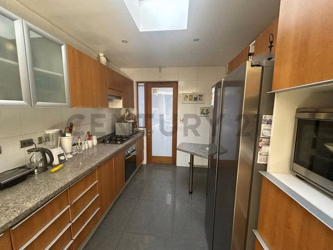 Se vende iluminada casa en Lomas de Montemar - Imagen 6