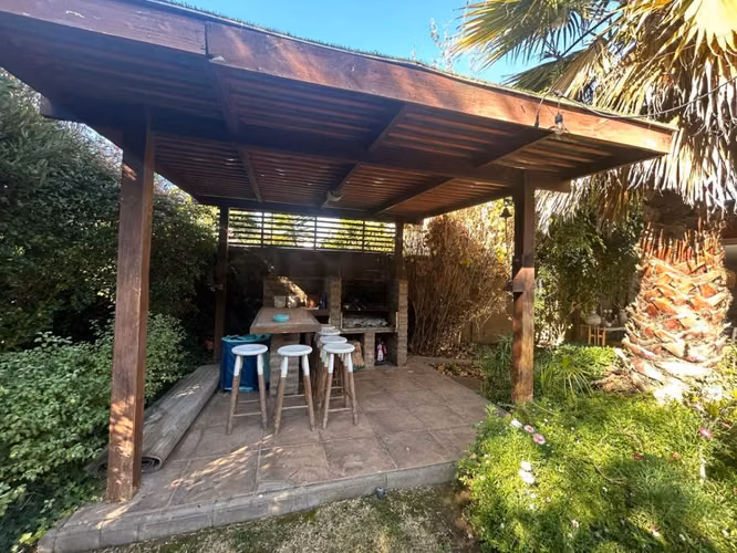 Se vende iluminada casa en Lomas de Montemar - Imagen 25