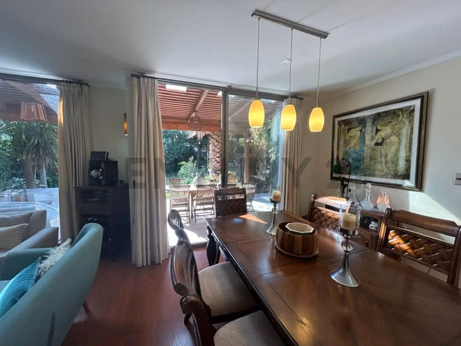 Se vende iluminada casa en Lomas de Montemar - Imagen 3