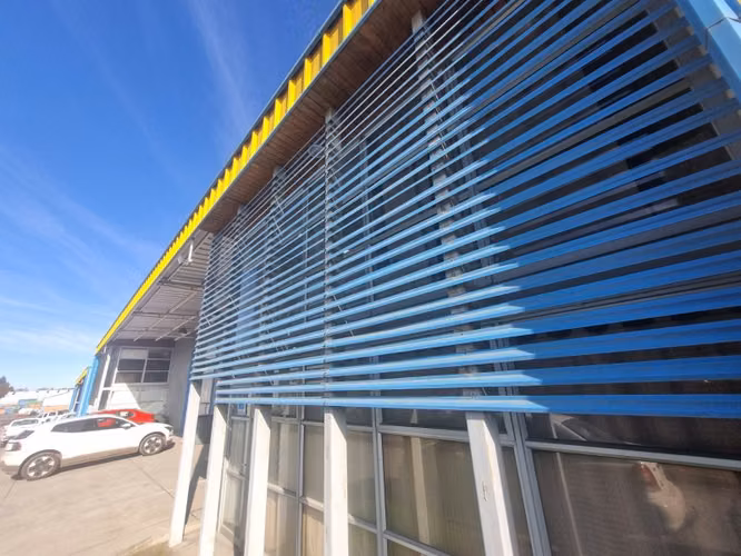 Arriendo bodega en Avda. Las Industrias