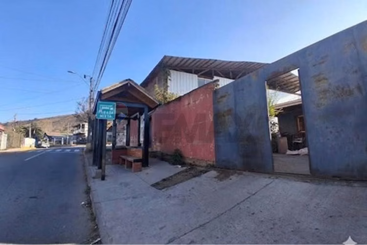 Amplio galpón, local, casa, terreno en melipilla