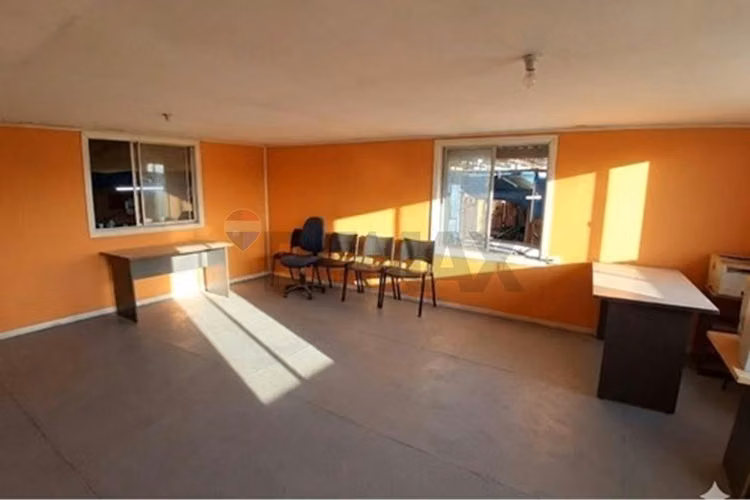 Amplio galpón, local, casa, terreno en melipilla