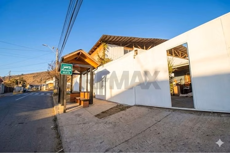 Amplio galpón, local, casa, terreno en melipilla