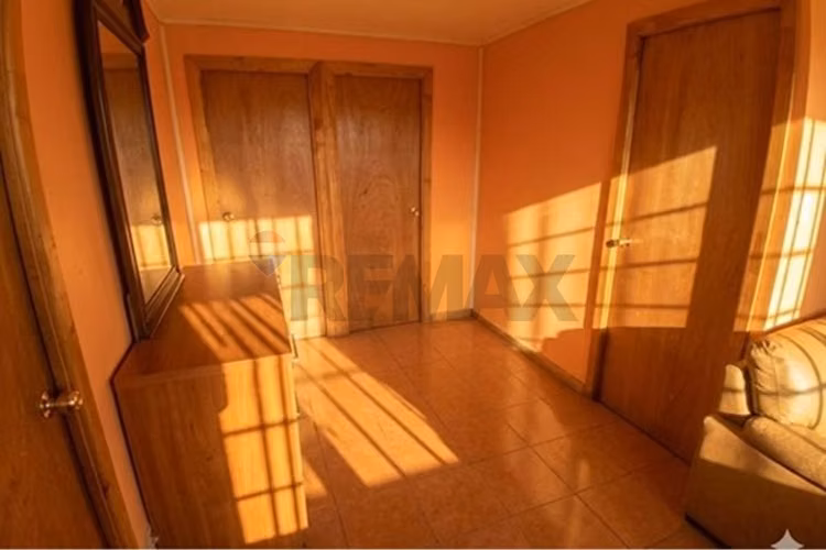 Amplio galpón, local, casa, terreno en melipilla