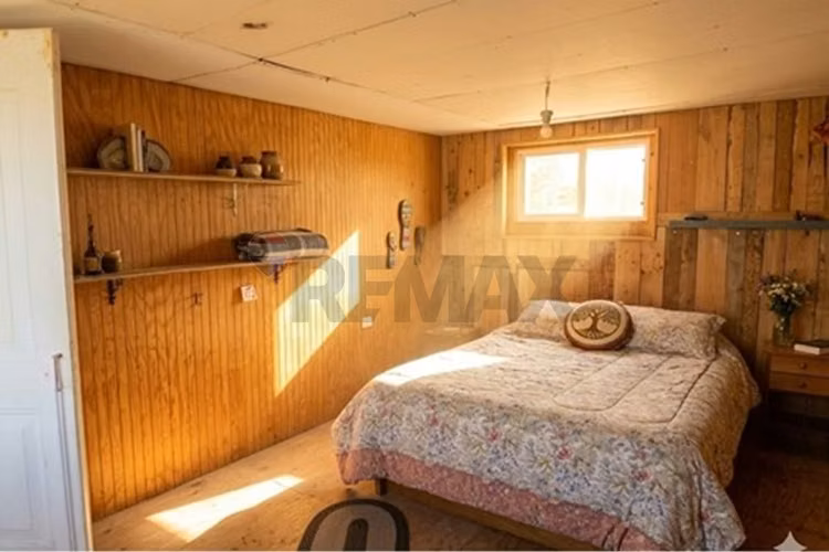 Amplio galpón, local, casa, terreno en melipilla